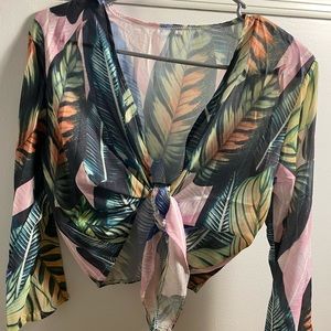 Front tie floral crop top